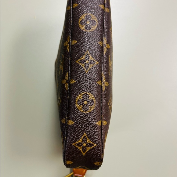 ✨❤️5star seller! Louis Vuitton Monogram Pochette - Picture 4 of 10